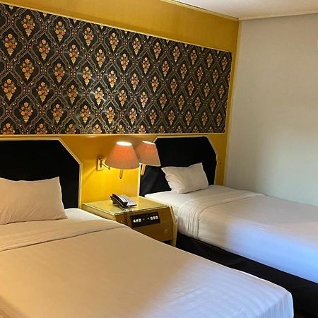 Mas Graha Hotel Пеканбару Экстерьер фото